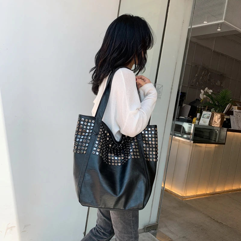 New Arrival Fashion Women's Korean Version Of The Artificial Leather Rivet Chain Foldable Shoulder Bag Messenger Bag Large