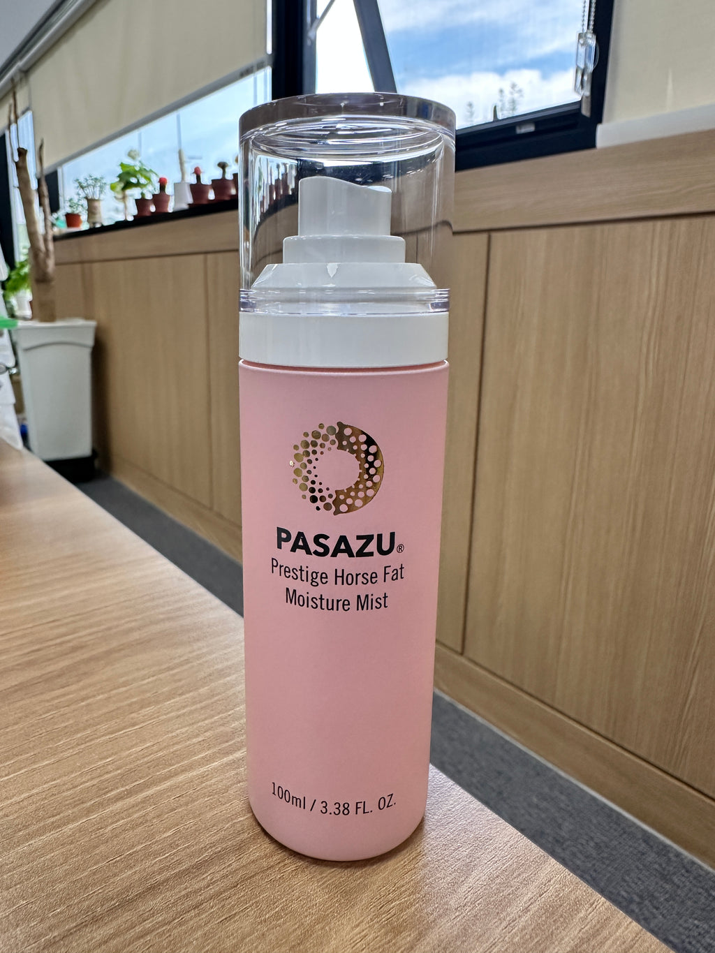 PASAZU Prestige Horse Fat Moisture Mist – Hydrating Facial Spray