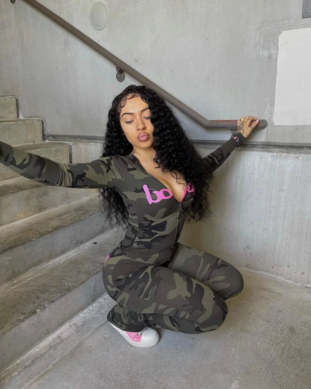 2025 Autumn New Style Cross-border European-American Stylish Letter-Printed Hooded Long-Sleeved Blouse and Pants Set for Versati