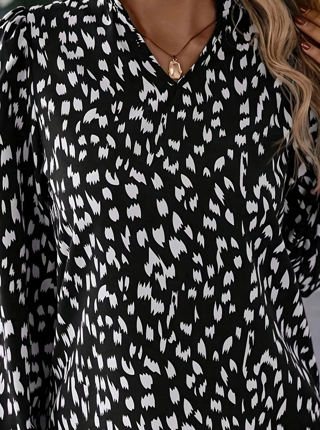 Women’s Plus Size Tie-Dye V-Neck Shirt – Chic & Elegant Summer Casual Top (1XL–5XL)