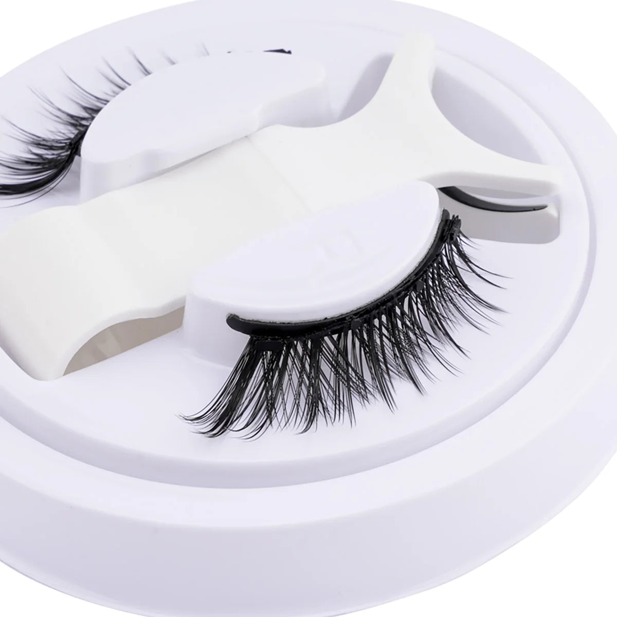 SHIDISHANGPIN 3D Magnetic False Eyelashes — Reusable, Glue-Free, Natural Long & Fluffy Look (1 Pair + Curler)