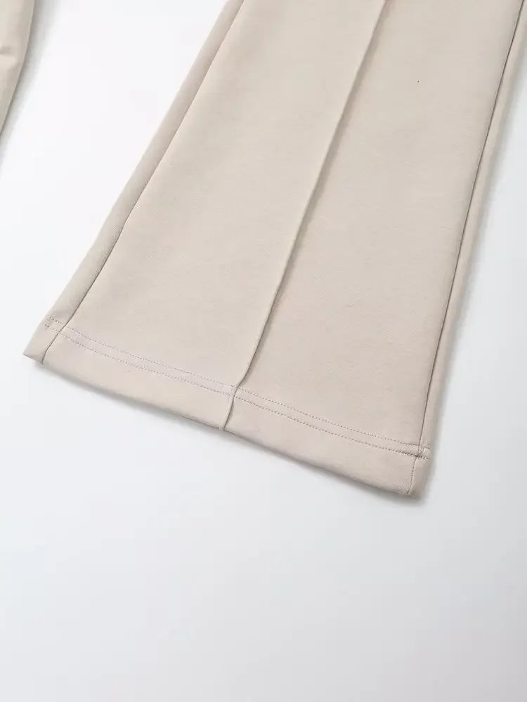 Women’s Embroidered Sweatshirt & Fleece-Lined Joggers Set – Cozy 2-Piece Sports Outfit (Fall New Arrival)