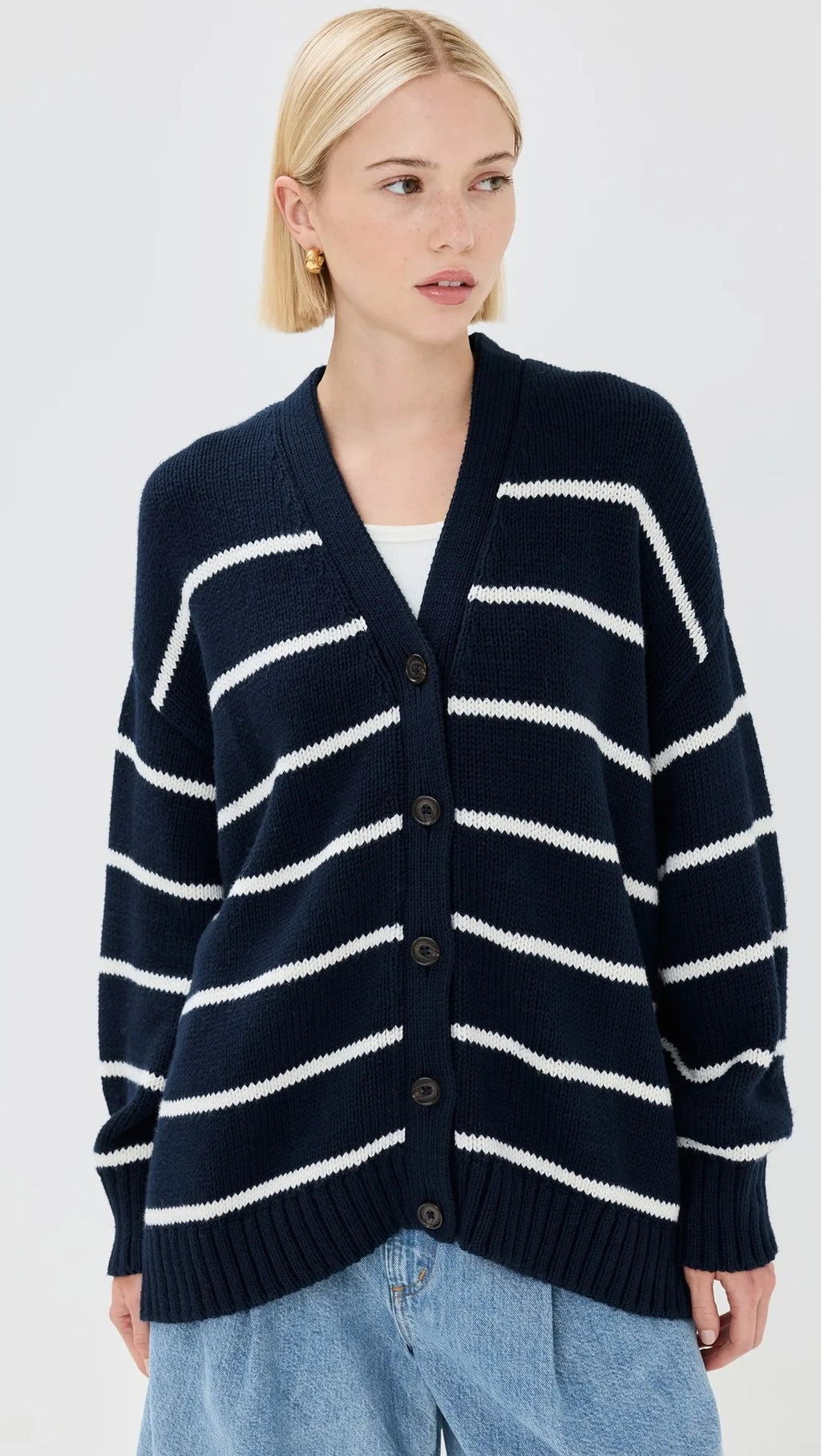 Cozy Autumn Striped Knit Cardigan – V-Neck Button-Up Sweater for Effortless Style