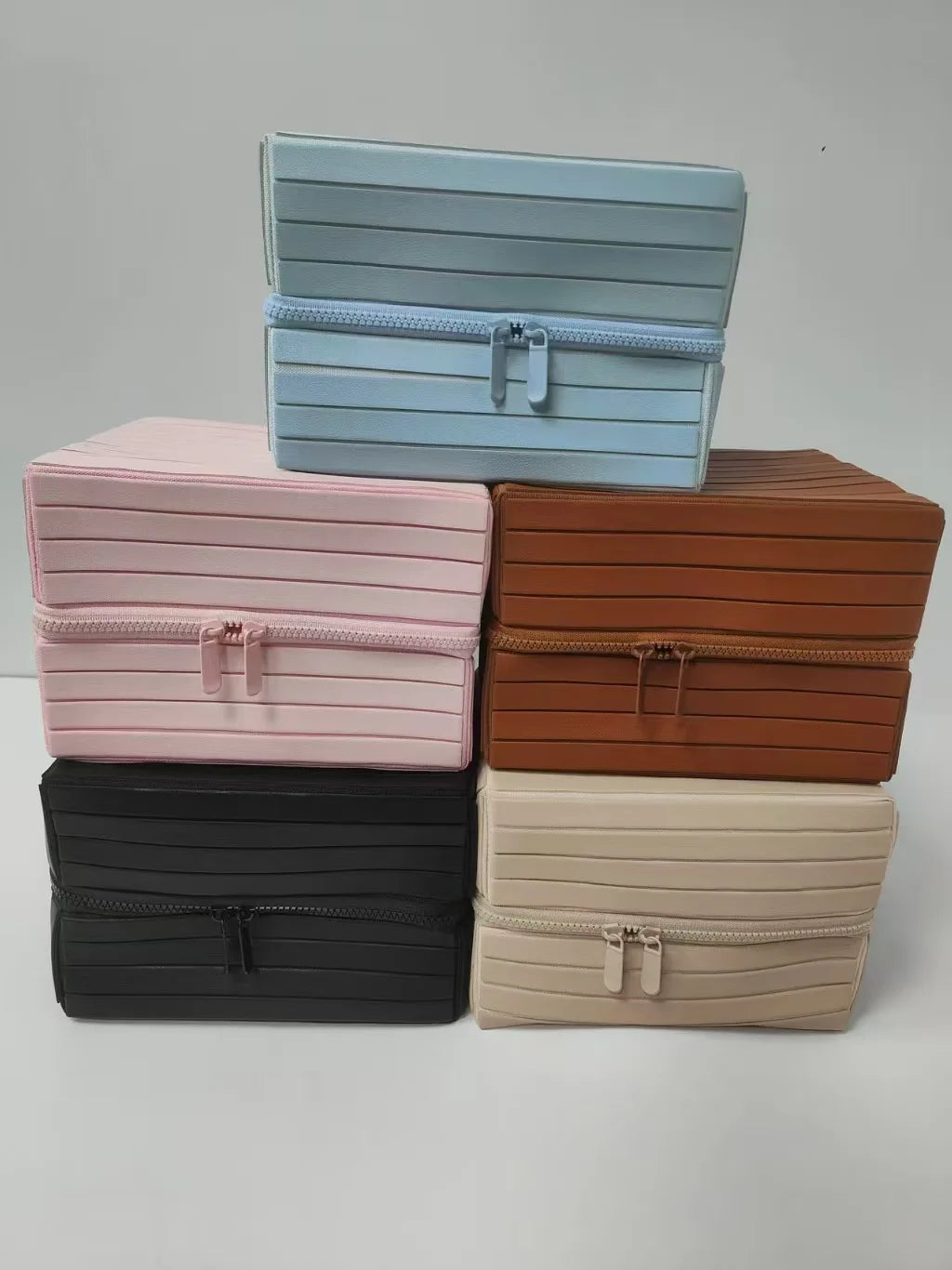 Striped 3D Makeup Bag – European-Style Waterproof Travel Handbag