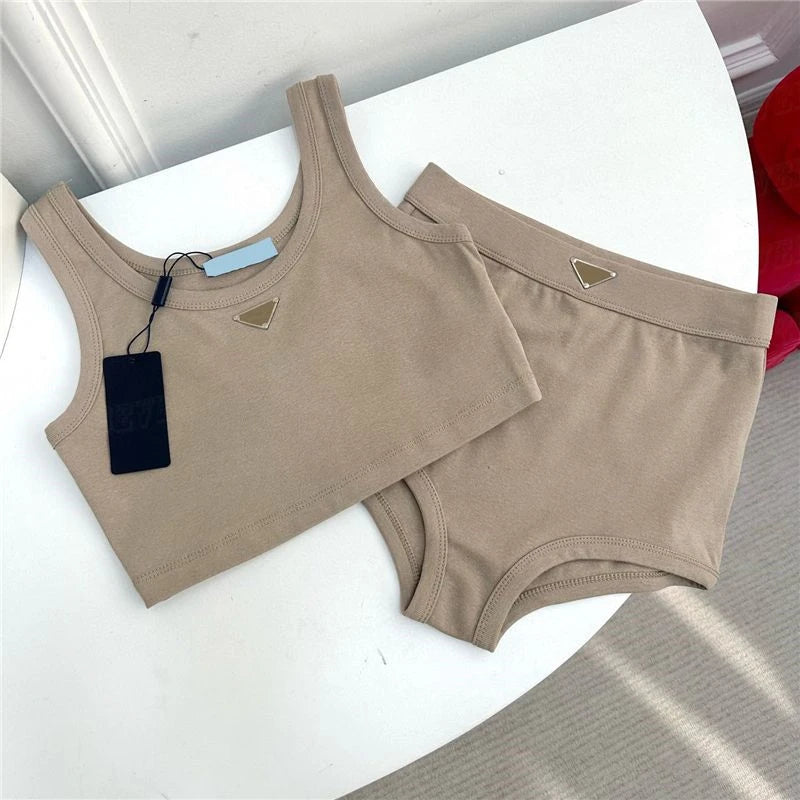 2025 Yoga Luxe Set — Women’s Solid Color Tank & Slim Shorts Two-Piece Outfit