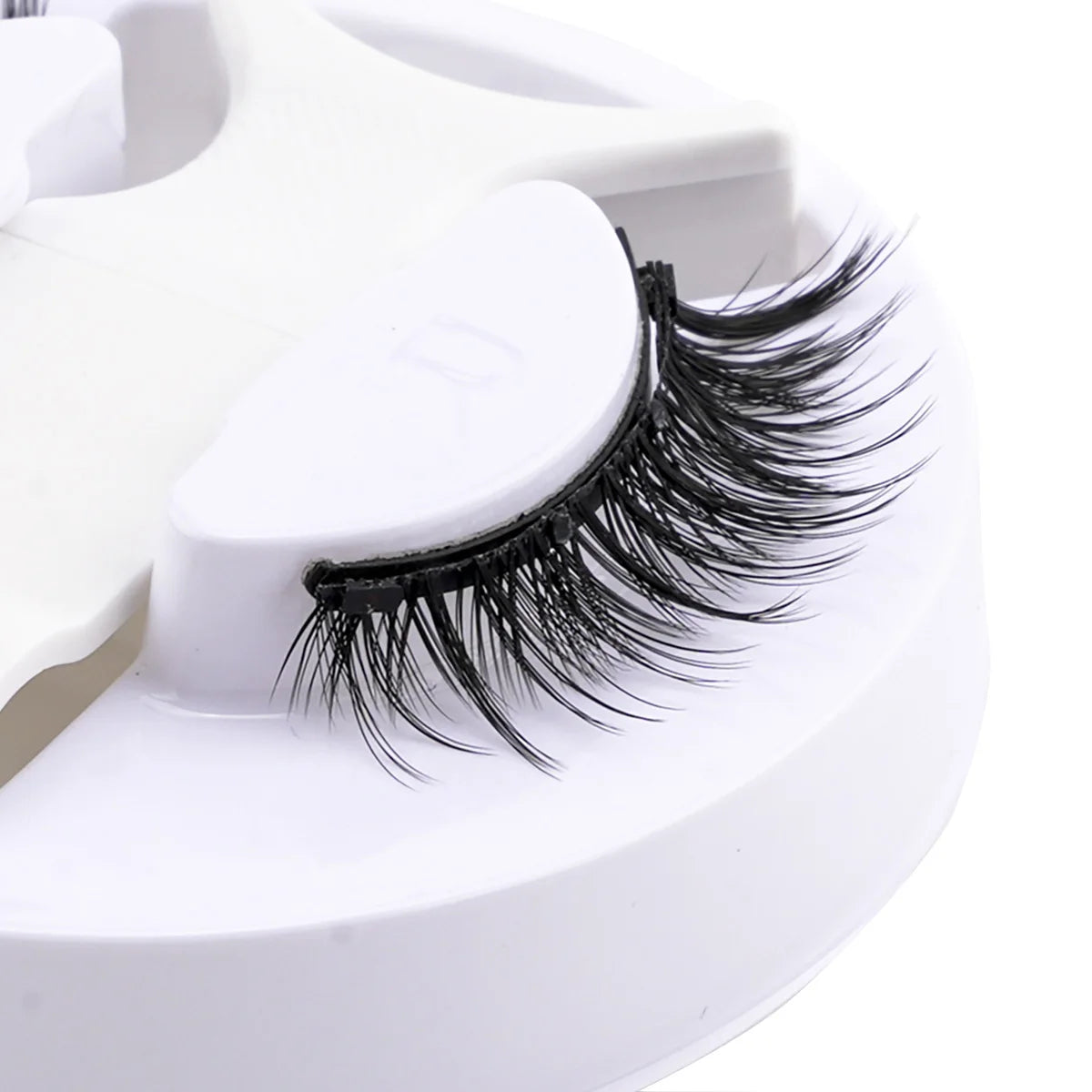 SHIDISHANGPIN 3D Magnetic False Eyelashes — Reusable, Glue-Free, Natural Long & Fluffy Look (1 Pair + Curler)