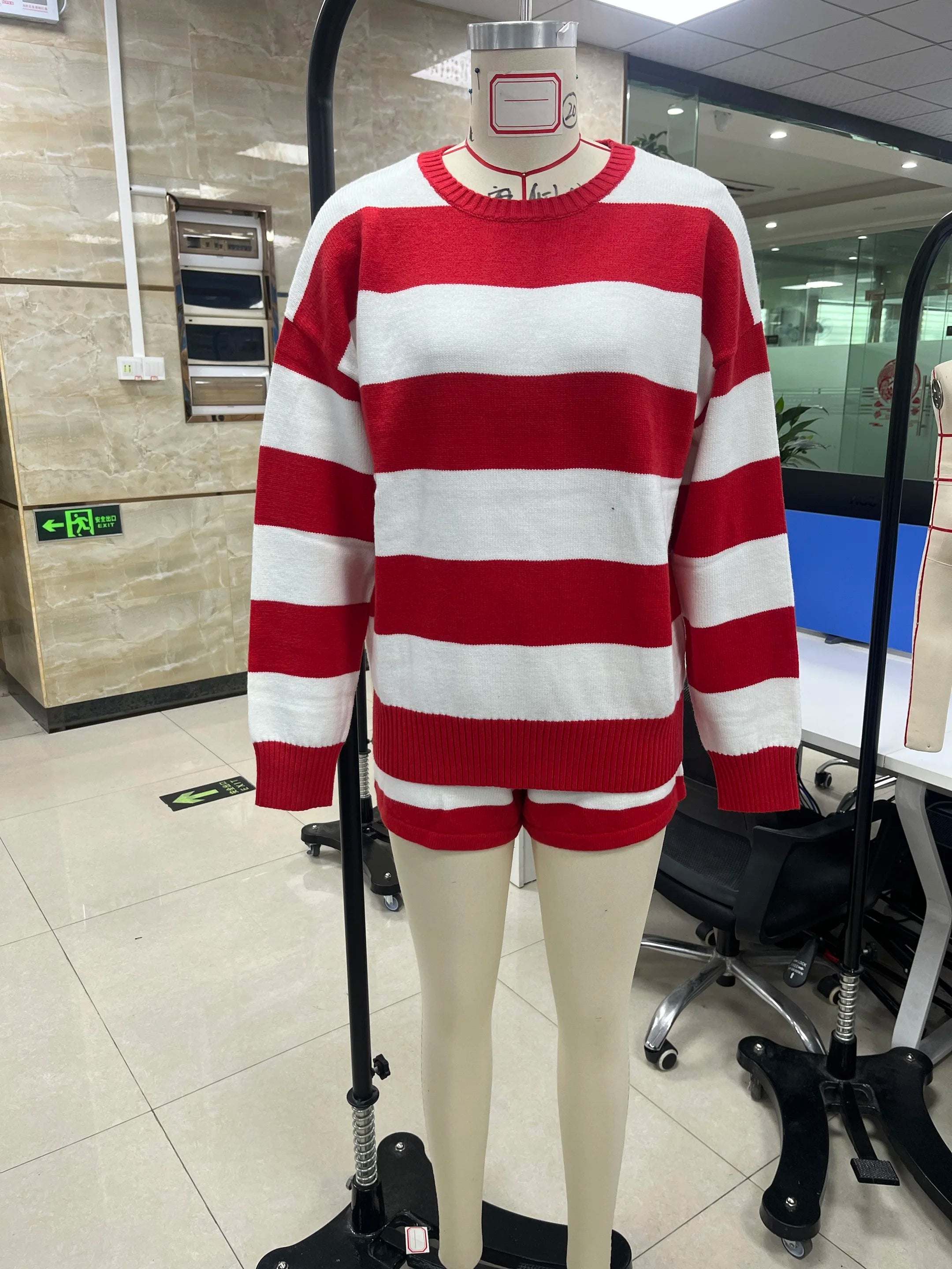 Women’s Striped Knit 2-Piece Set – Split Sweater Top & Drawstring Shorts