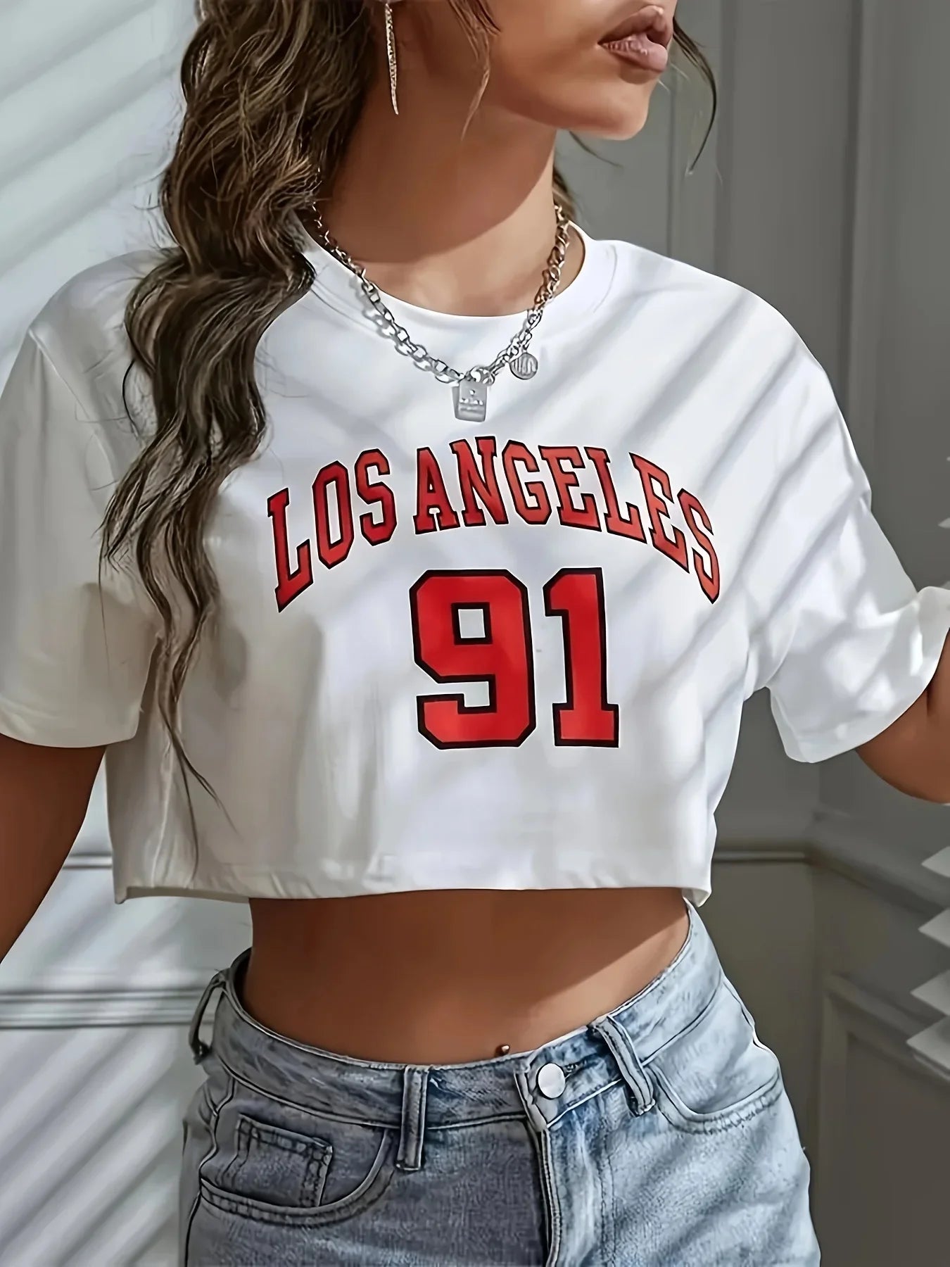 Women’s “Los Angeles 91” Graphic Crop Top – Round Neck Sports Tee, Casual Workout Activewear