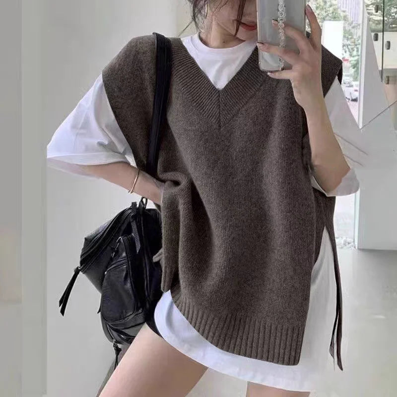 Autumn Sleeveless Women Loose Casual Vest Fashion Solid Color Elegant V-neck Knitted Top Korean Style Pullover Knitwear