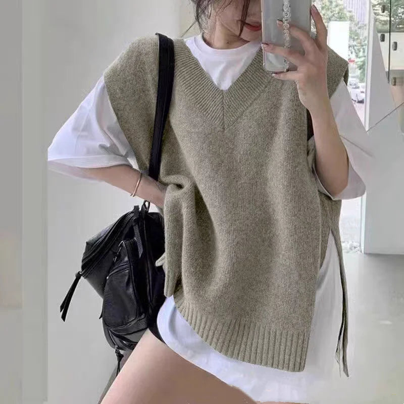 Autumn Sleeveless Women Loose Casual Vest Fashion Solid Color Elegant V-neck Knitted Top Korean Style Pullover Knitwear