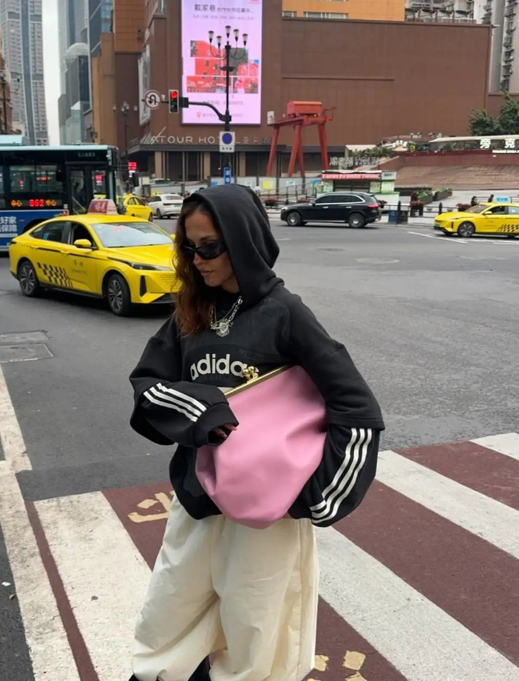 Fashion Large Kisslock Clutch Bag for Women Designer Clip Shell Women Shoulder Bags Luxury Soft Pu Leather Pink Color Handbags