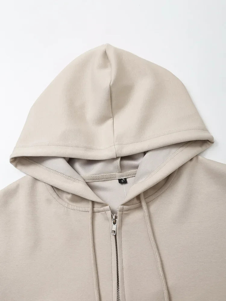 Women’s Embroidered Sweatshirt & Fleece-Lined Joggers Set – Cozy 2-Piece Sports Outfit (Fall New Arrival)