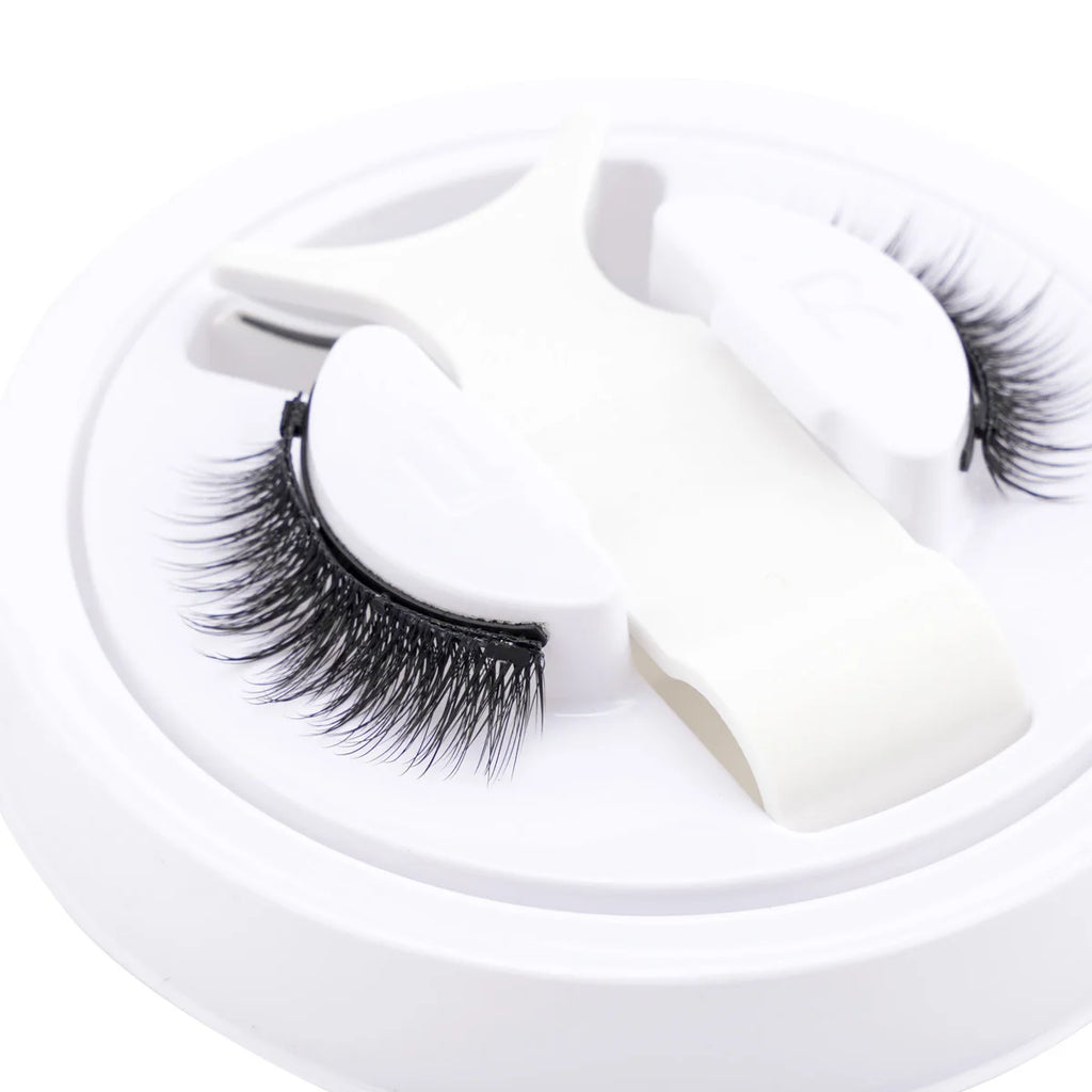 SHIDISHANGPIN 3D Magnetic False Eyelashes — Reusable, Glue-Free, Natural Long & Fluffy Look (1 Pair + Curler)