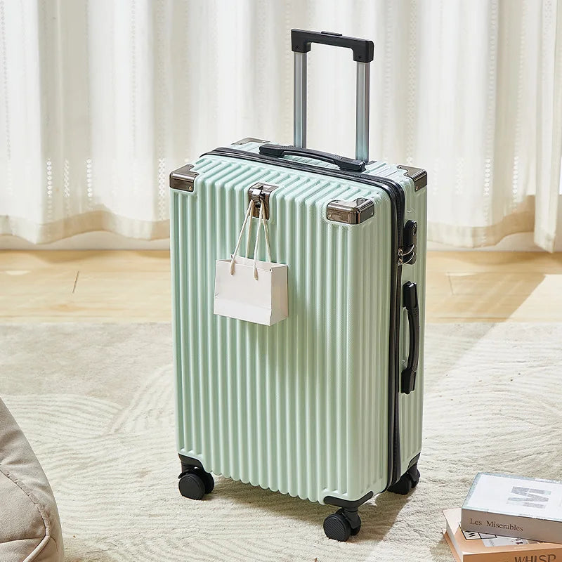Modern Carry on Trolley CaseCustom Large 20/22/24/26/28 Inch PC ABS Luggage with Combination Lock Wholesale Prices Suitcase