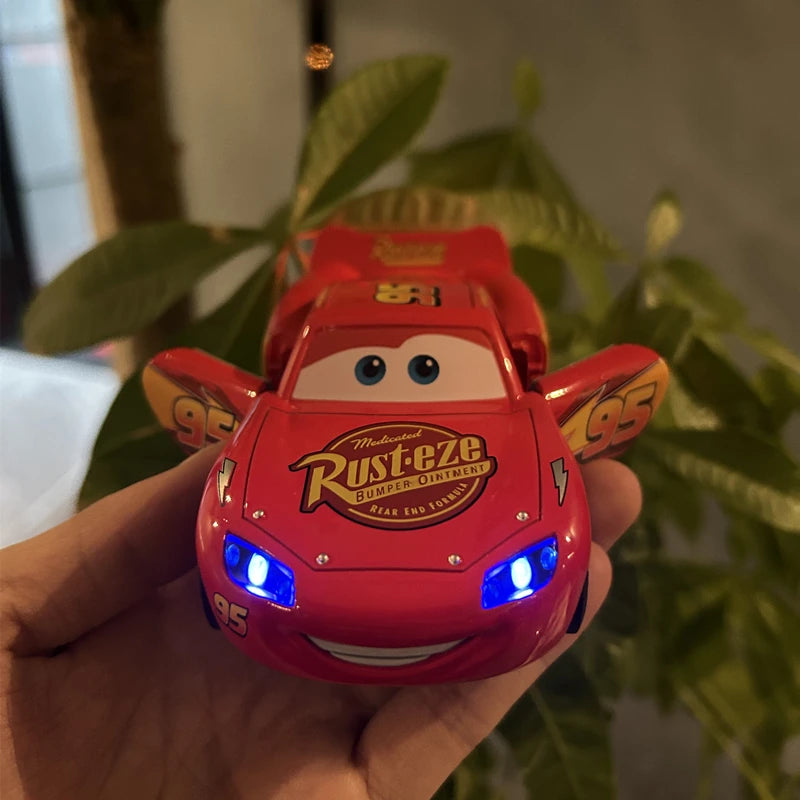 Disney Toy Story 3 Model Car Lightning Mcqueen Metal Diecast With Lights Inertial Pull-Back Wheel Spit Out Your Tongue Cars Toys