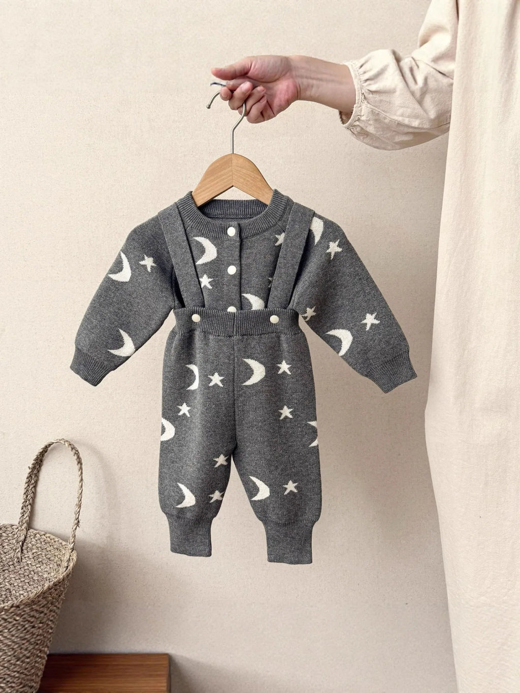 2026 Spring New Baby Clothing Single Breast Moon Print Girls Sweaters Option Knit Overalls  Baby Girls Knitwear