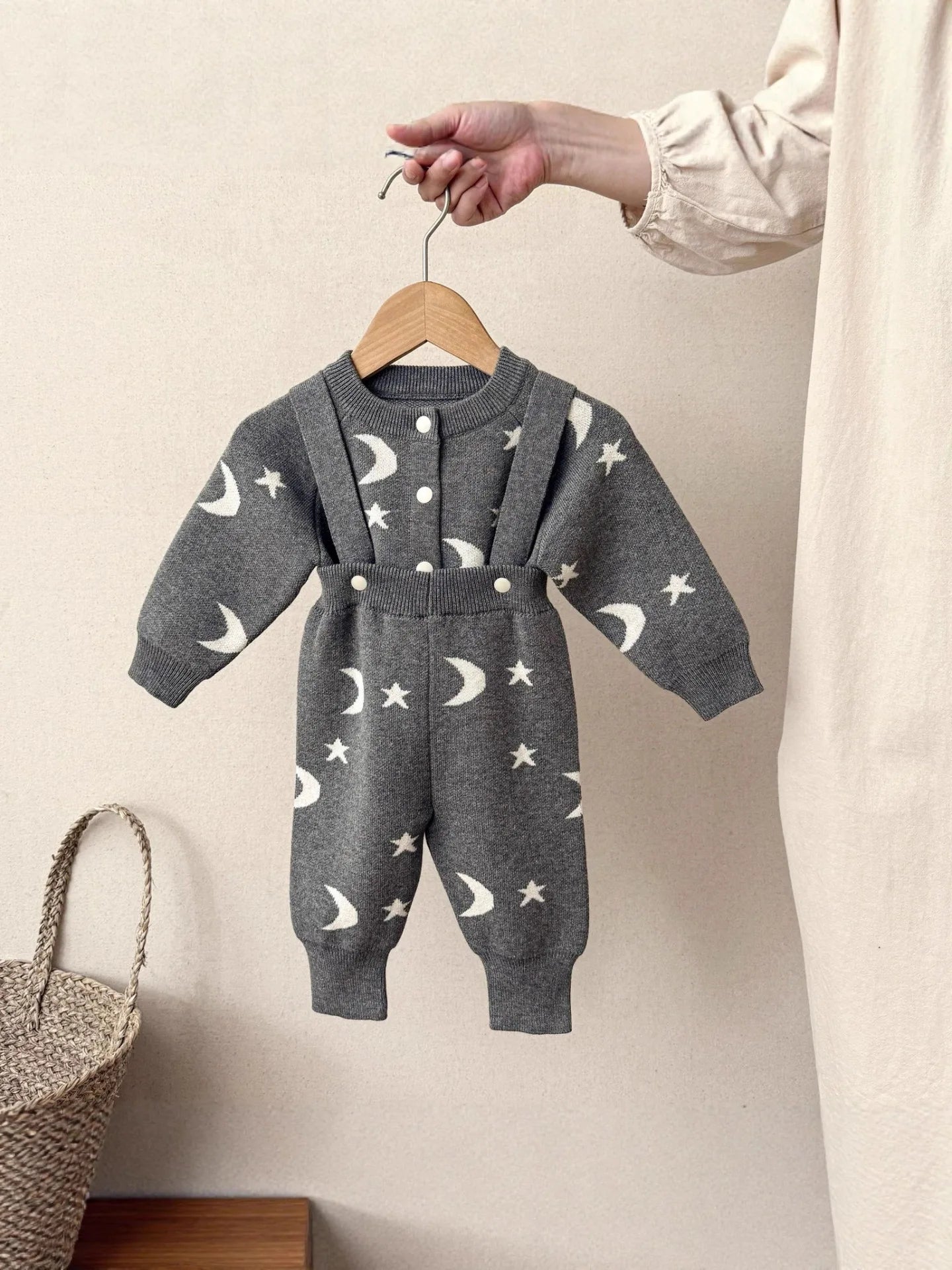 2026 Spring New Baby Clothing Single Breast Moon Print Girls Sweaters Option Knit Overalls  Baby Girls Knitwear