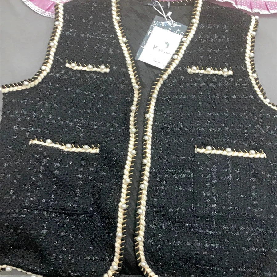 Women’s Tweed Plaid Vest – Wool-Blend Waistcoat with Pearl Buckle, Sleeveless Jacket (Vintage Korean Style, Spring/Fall)