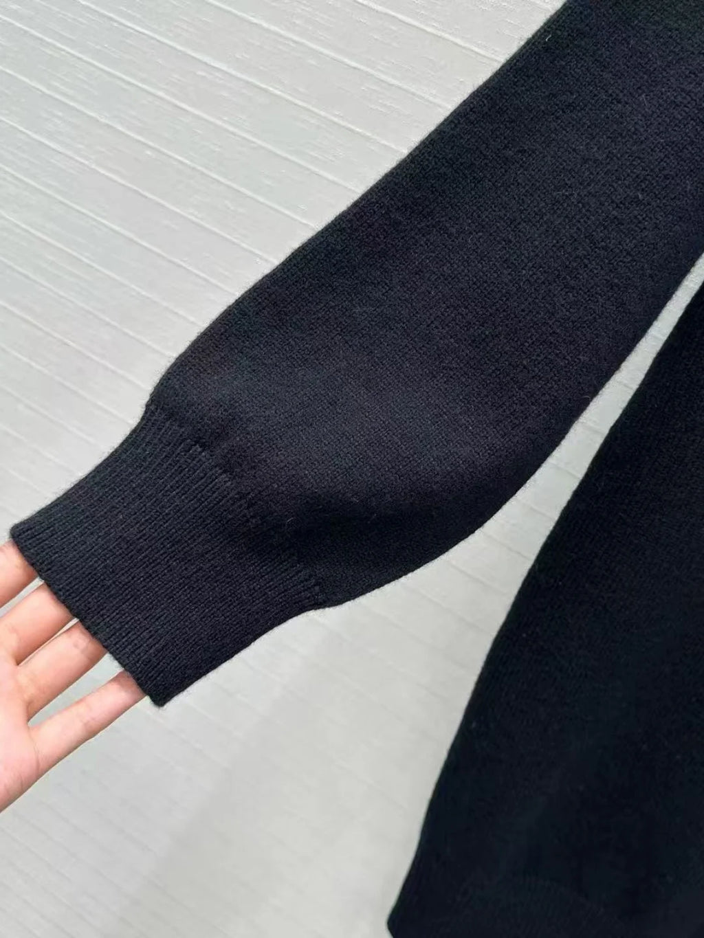 Women’s Black & White Colorblock Knit Dress – Bow Tie, Soft Cashmere-Wool Look, French-Inspired (2025 New)