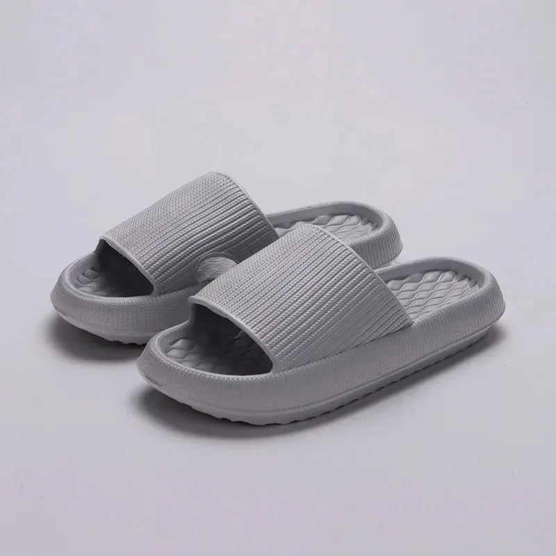 4cm Super Soft EVA Sole Non-slip Soft Cloud Slippers Women Comfy Eva Thick Platform Slides Woman Couple Bathroom Home Flip Flops