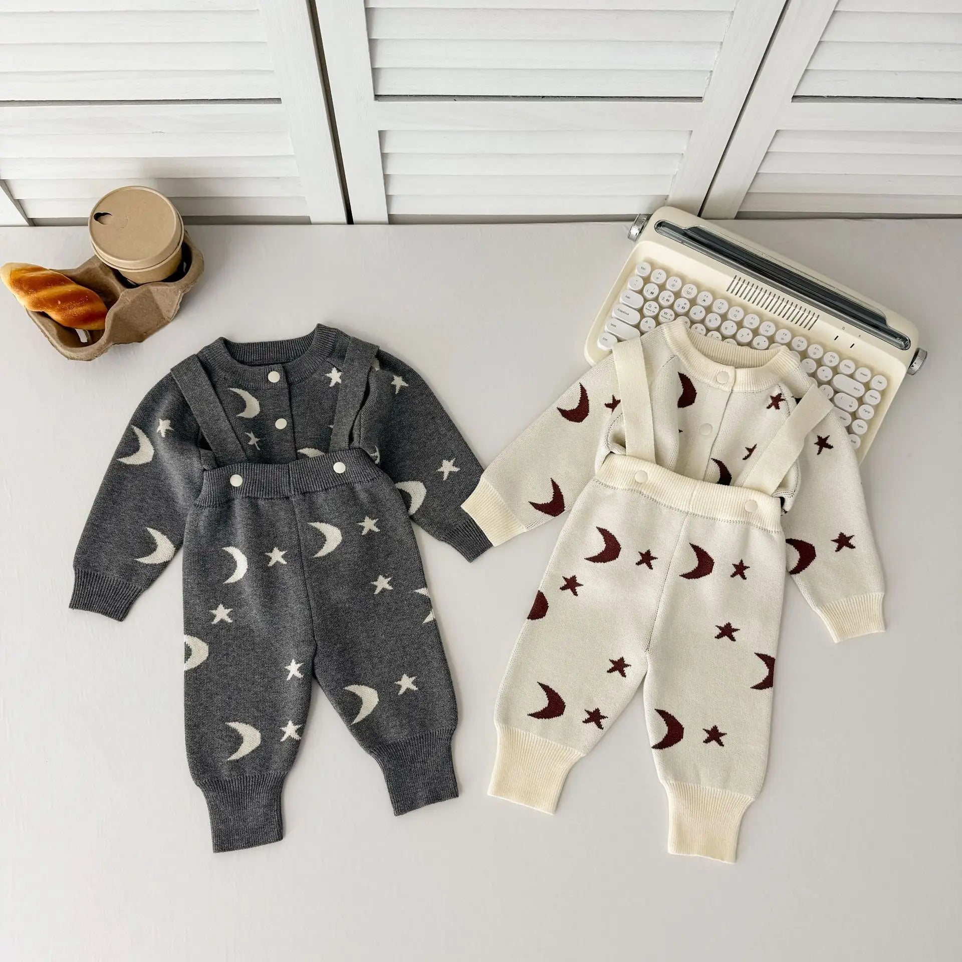 2026 Spring New Baby Clothing Single Breast Moon Print Girls Sweaters Option Knit Overalls  Baby Girls Knitwear