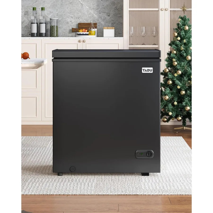 7.0 Cubic Feet Compact Chest Freezer Energy Saving Top Opening Deep Freezer with 7 Level Adjustable Thermostat and Removable St