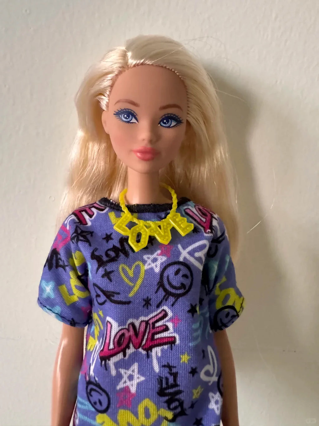 Barbie Glamorous Sparkling Wardrobe Gift Set | Fashion Doll with Outfits & Jewelry Accessories