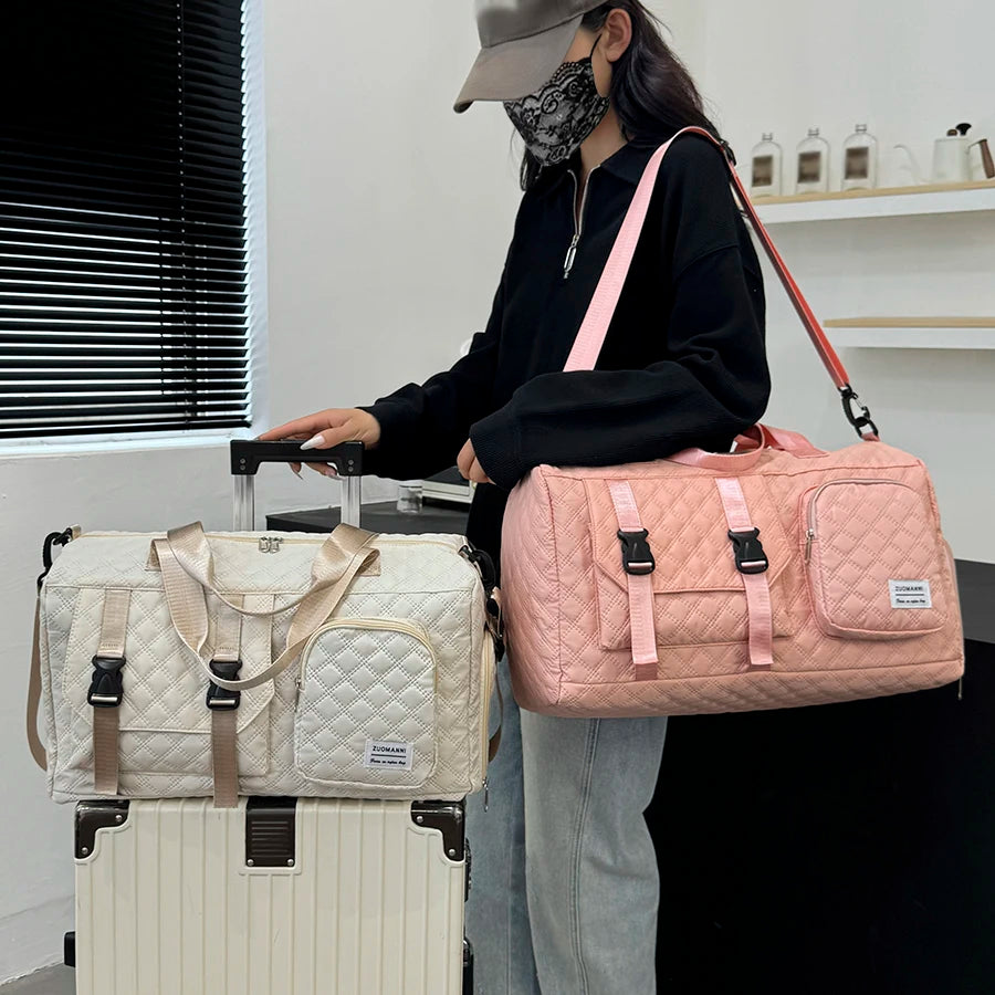 Durable Nylon Travel Duffle Bag, Portable Sports Gym Bag for Overnight Trips Shoulder Duffel Training Bag, Spacious Argyle