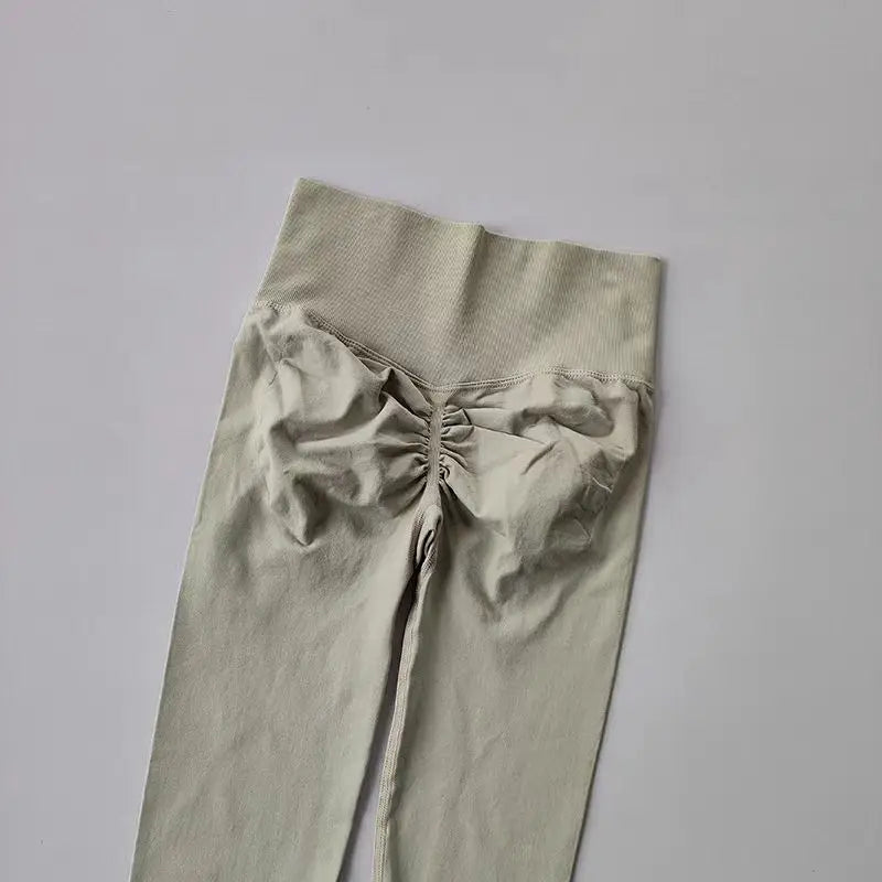 Seamless High-Waist Yoga Leggings – Push-Up Hip Lift Fit