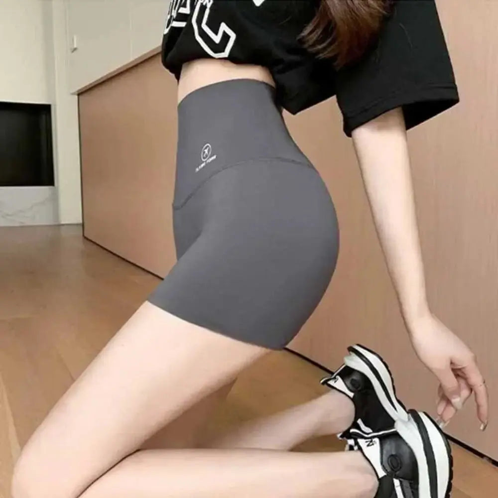 Seamless Scrunch Sports Shorts — High-Waist Shaping