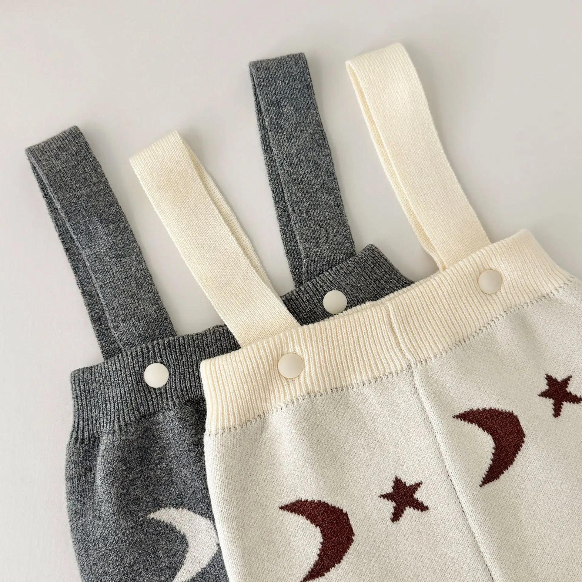 2026 Spring New Baby Clothing Single Breast Moon Print Girls Sweaters Option Knit Overalls  Baby Girls Knitwear