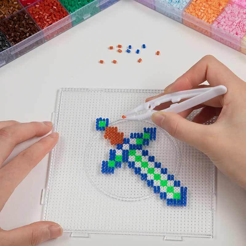 Hama Beads Box Embalagem Thermal mosaic Ferro Educação Beads, Ironing beads Fuse Beads Brinquedo DIY, 24 48 72 Cores 2.6MM 5MM