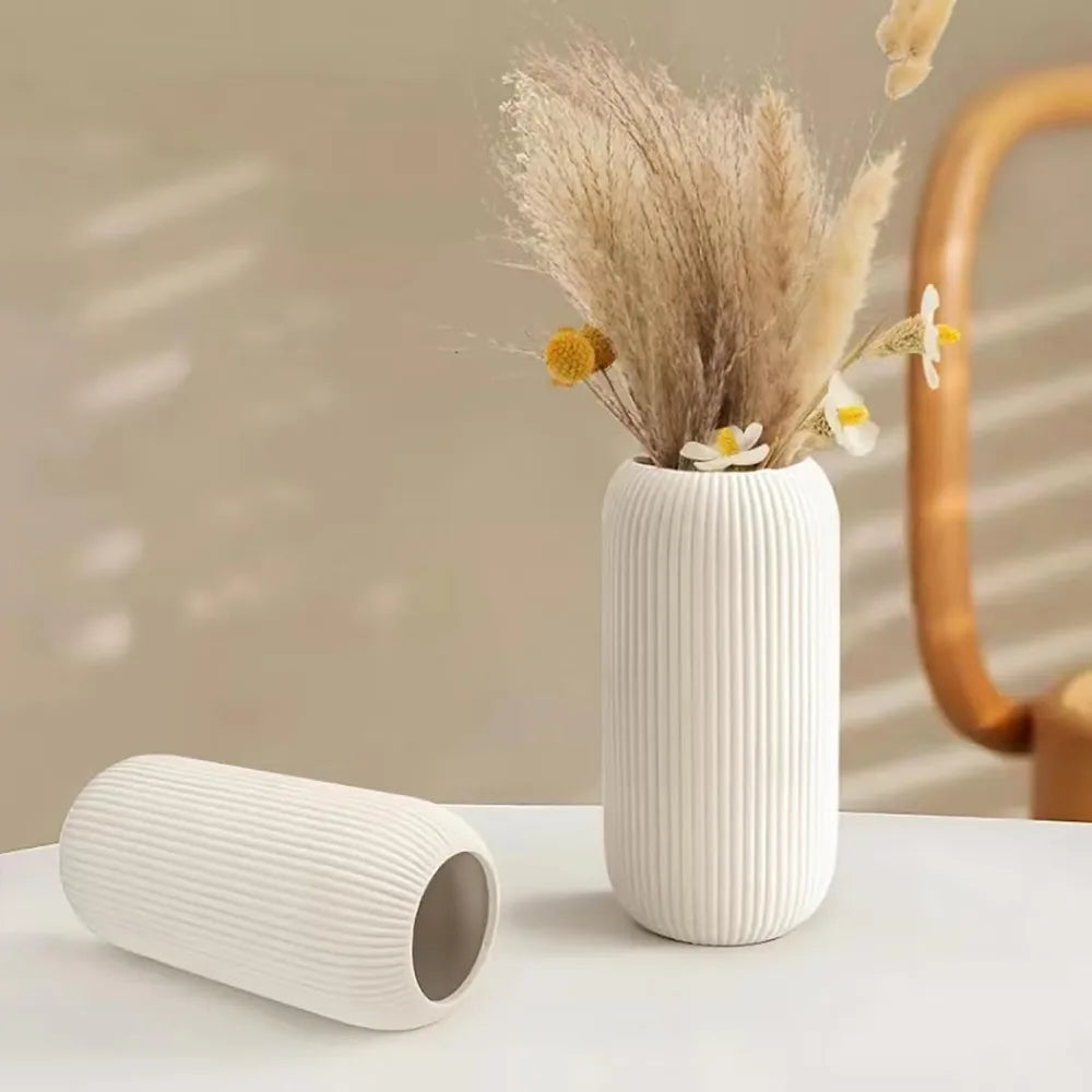 Modern White Ceramic Vase – Ribbed Texture Home Decor