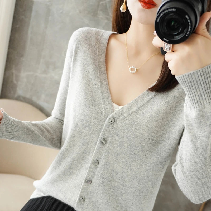 2024 New V-Neck Temperament Small Fragrant Wind Women Loose Sweater Sweater All Sweater Coat Special Offer Cardigan ZHI D035