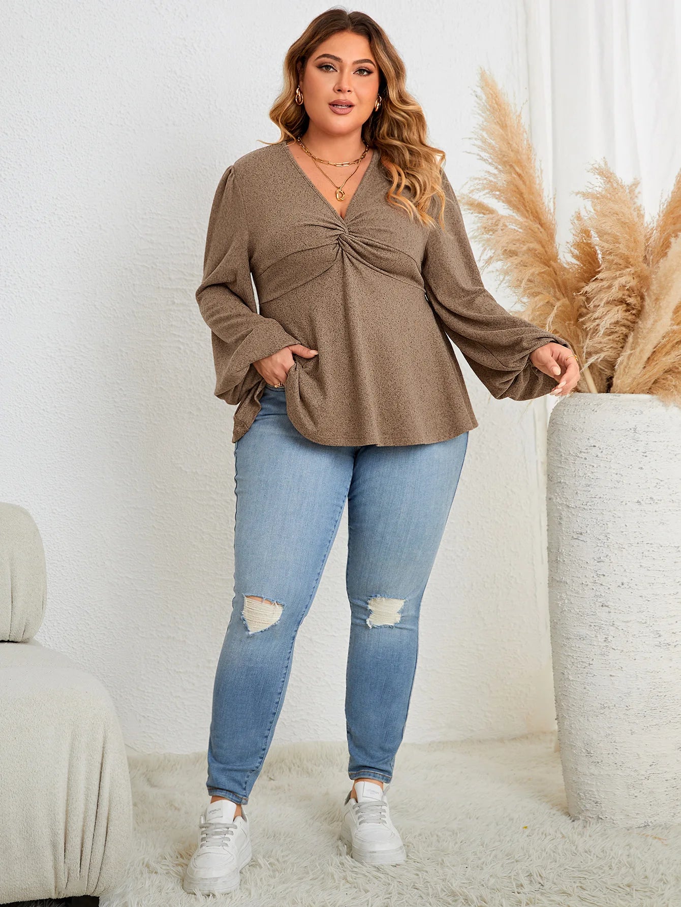 FairyShely Plus Size V-Neck Long Sleeve Top – Brown Casual Pullover for Spring & Autumn