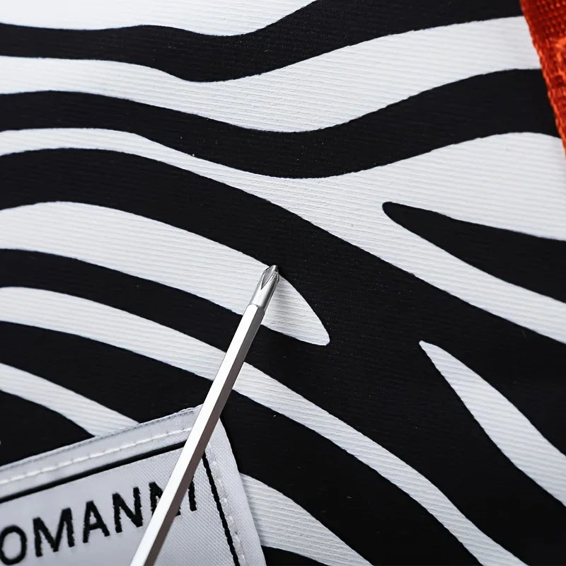 Large Capacity Nylon Travel Duffle Bag with Animal Print, Sports Gym Storage Bag, Portable Women'S Weekender Overnight Bag