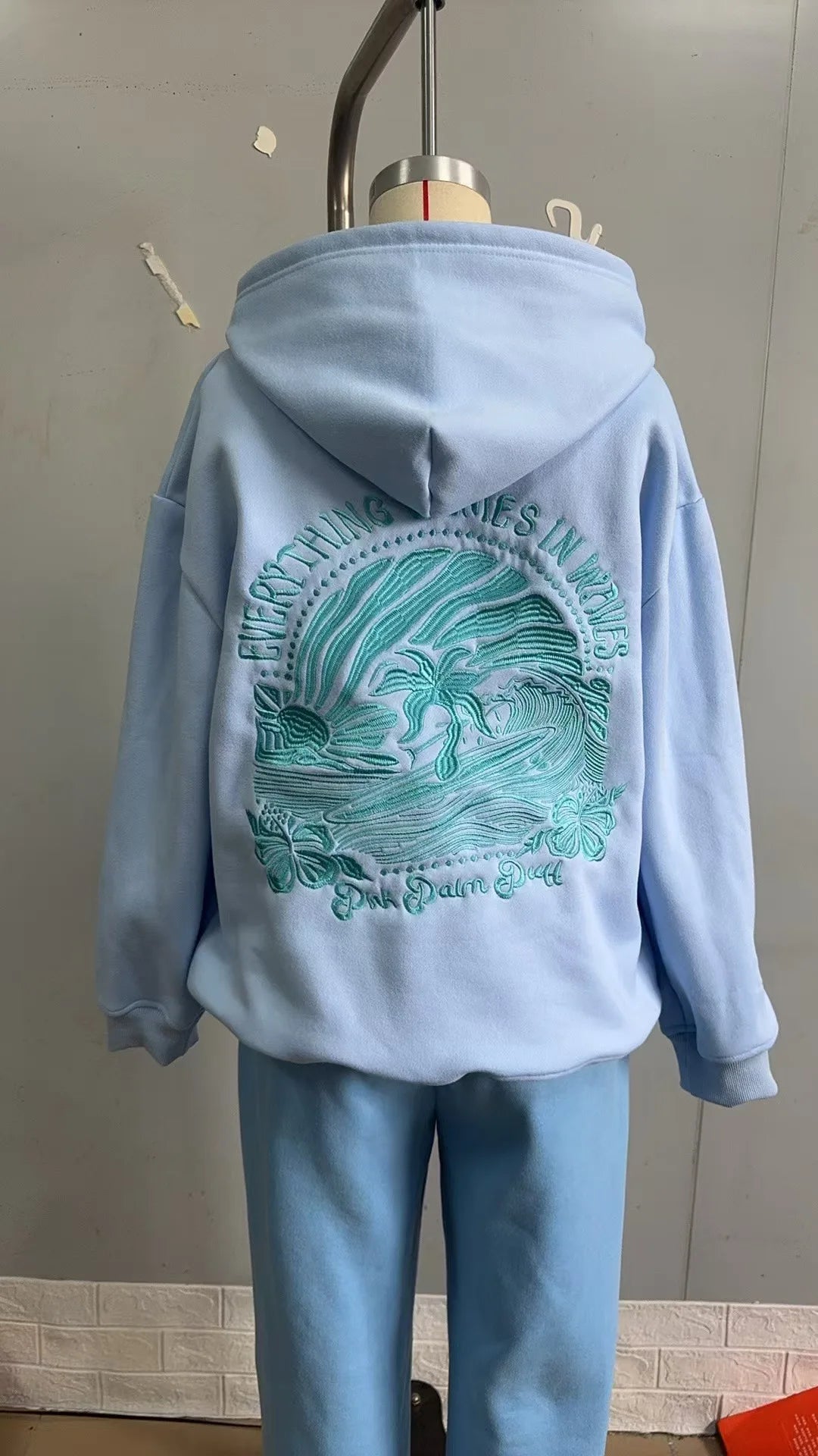 Women’s Embroidered Fleece Hoodie – Oversized Thick Winter Sweatshirt