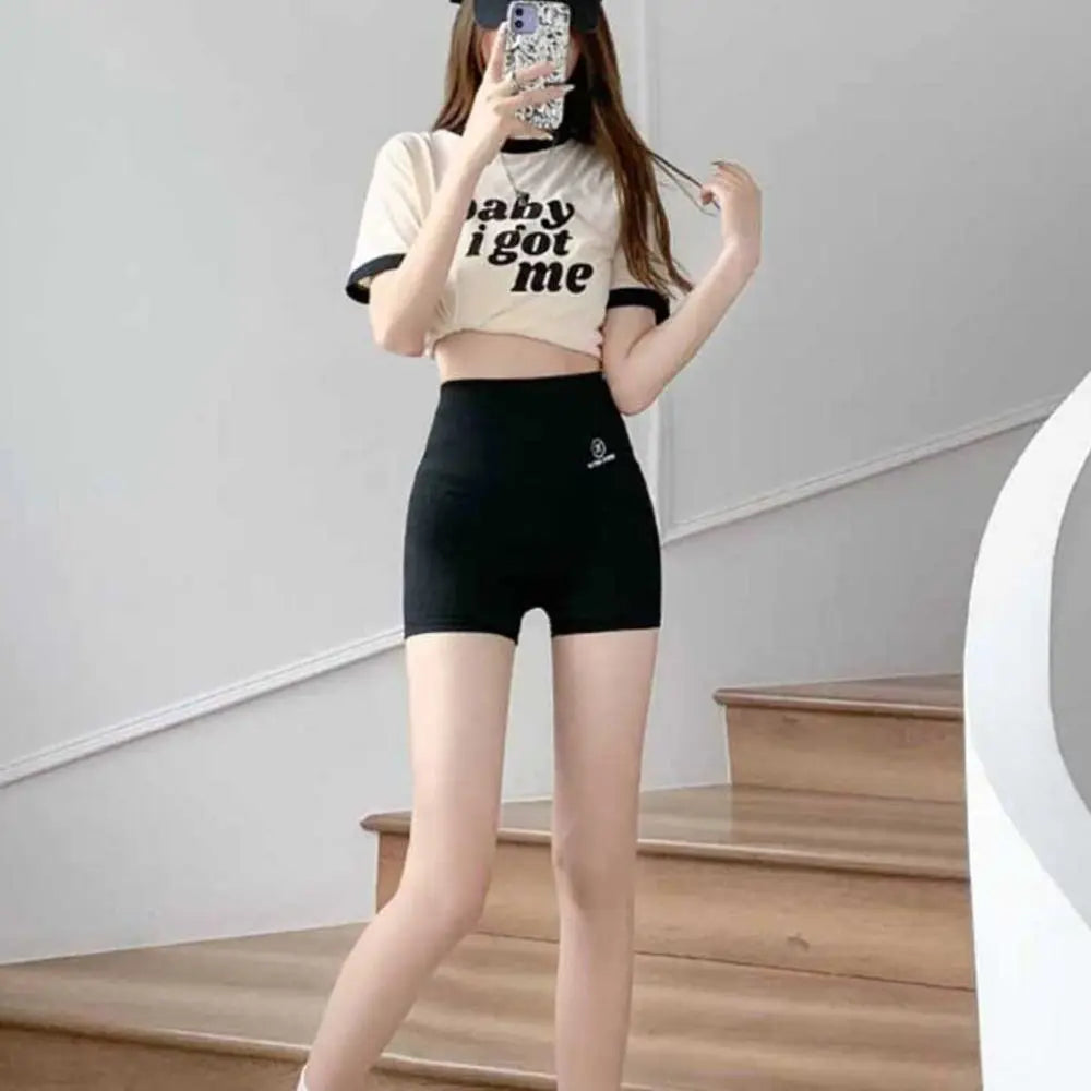 Seamless Scrunch Sports Shorts — High-Waist Shaping