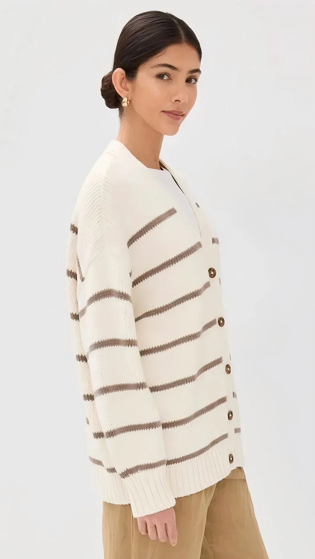 Cozy Autumn Striped Knit Cardigan – V-Neck Button-Up Sweater for Effortless Style