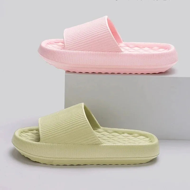 4cm Super Soft EVA Sole Non-slip Soft Cloud Slippers Women Comfy Eva Thick Platform Slides Woman Couple Bathroom Home Flip Flops
