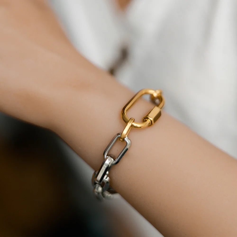 18K Gold-Plated Carabiner Necklace | Waterproof Stainless Steel Chain with Zircon Star Charm