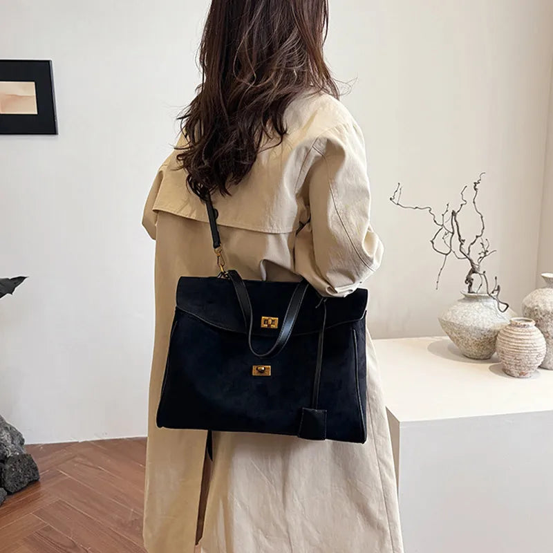 Luxury Brand Women Messenger Bags Soft Leather Brown Suede Hand Held Totes Gold Buckle Women Shoulder Bags Lady Trend Satchel