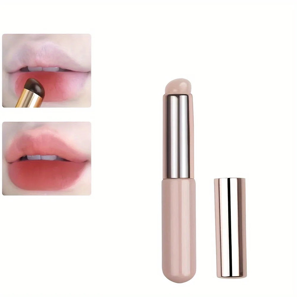 Portable Silicone Lip Brush with Cover - Mini Makeup Applicator, Easy to Apply, Suitable for Lip Balm, Lipstick Auxiliary Tool