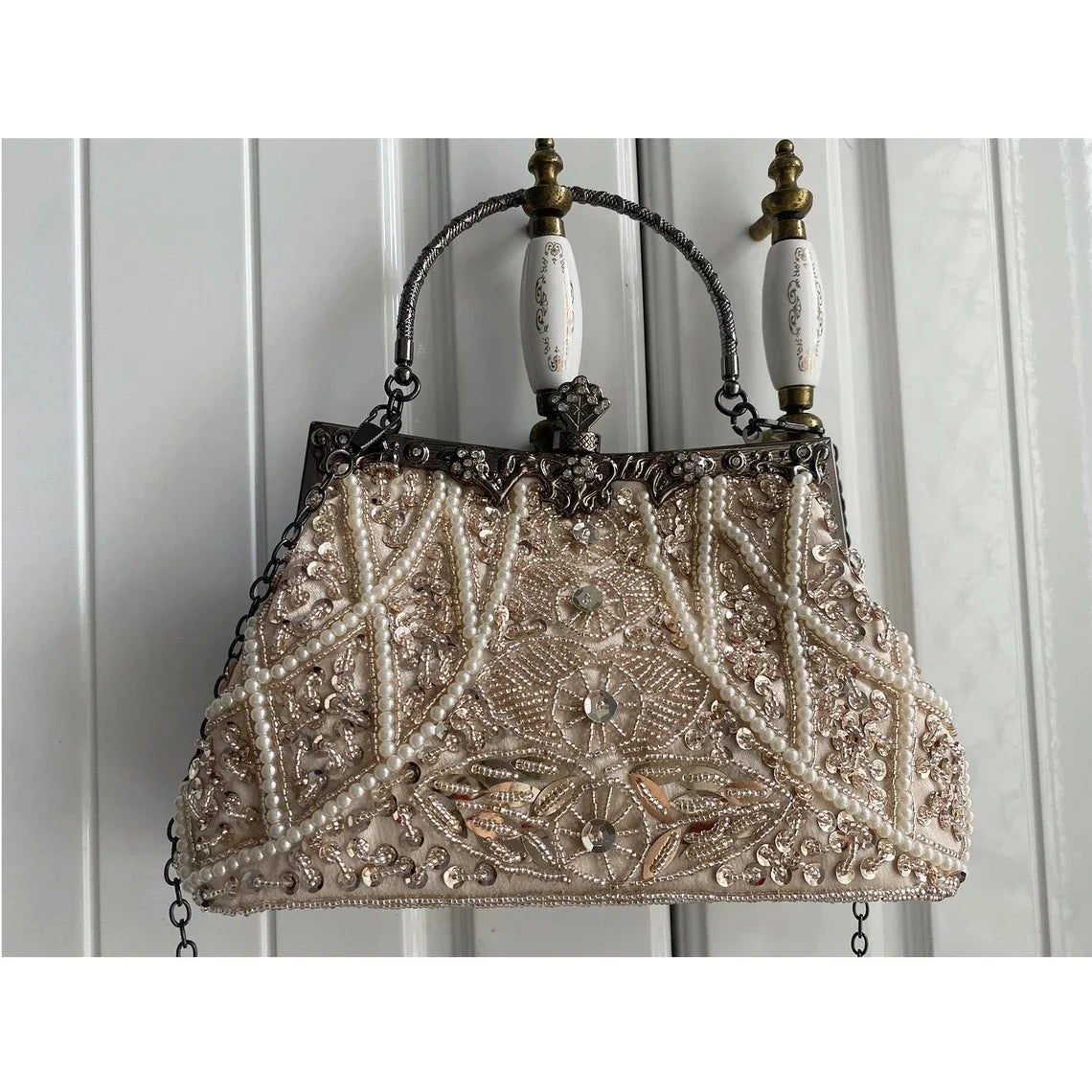 Lost in Vintage Clutch Handbag Beaded and Sequin Kiss-lock Closurer Shoulder Bag Crossbody Detachable ChainProm Evening Party