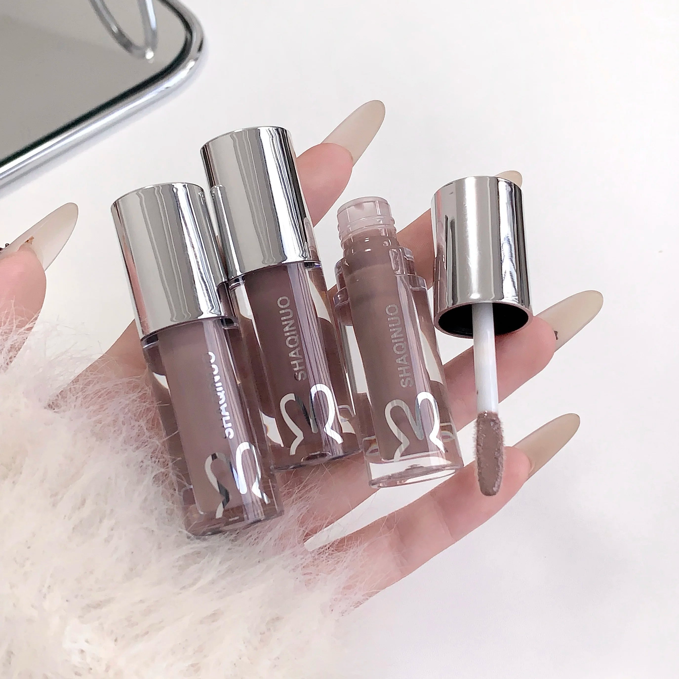 SHAQINUO Water Light Mirror Lip Gloss Lasting Moisturizing Cool Black Silver Gray Pearlescent Fine Sparkling Lipstick Lip Oil