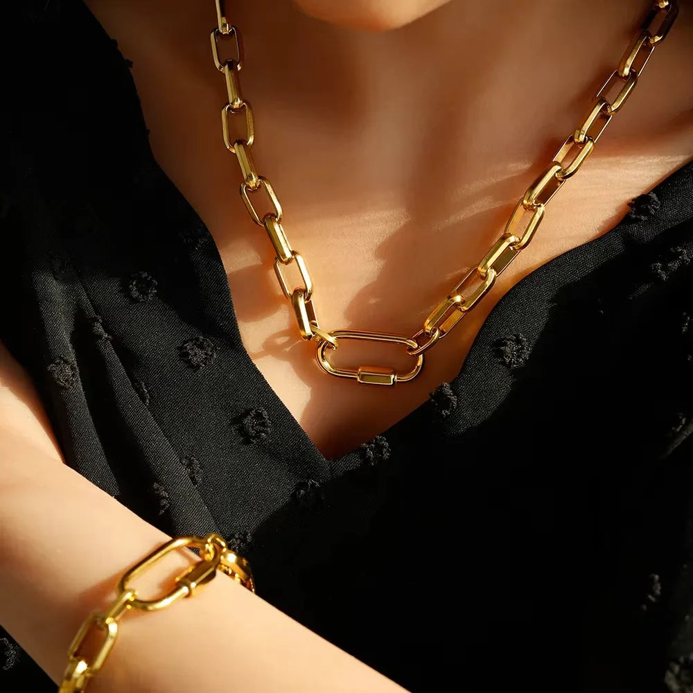 2025 Luxury Gold-Plated Chunky Chain Necklace | Stainless Steel Carabiner Design with Zircon Charms