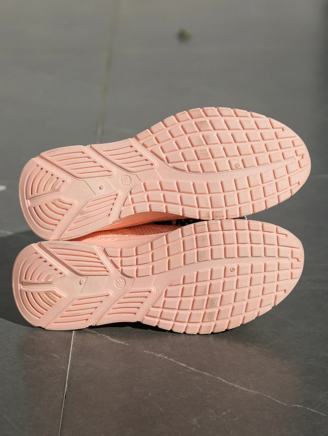 Women’s Casual Fly-Weaving Sneakers (SA1806) — Lightweight, Breathable Lace-Up | Fall 2025 Trend